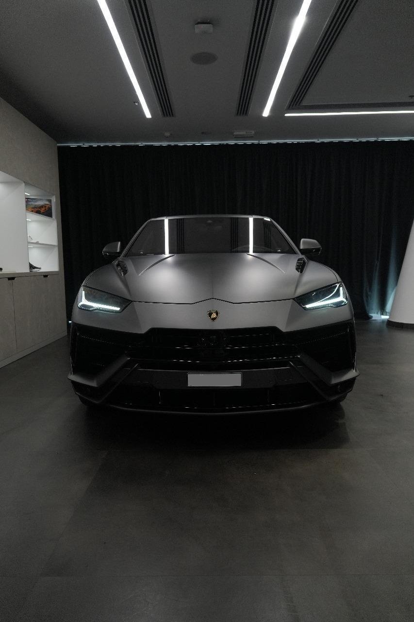 Urus gallery 2